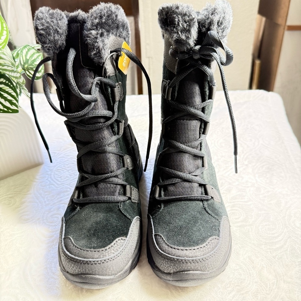Columbia Women’s Snow Boots Size 5 Black Faux Fur Waterproof